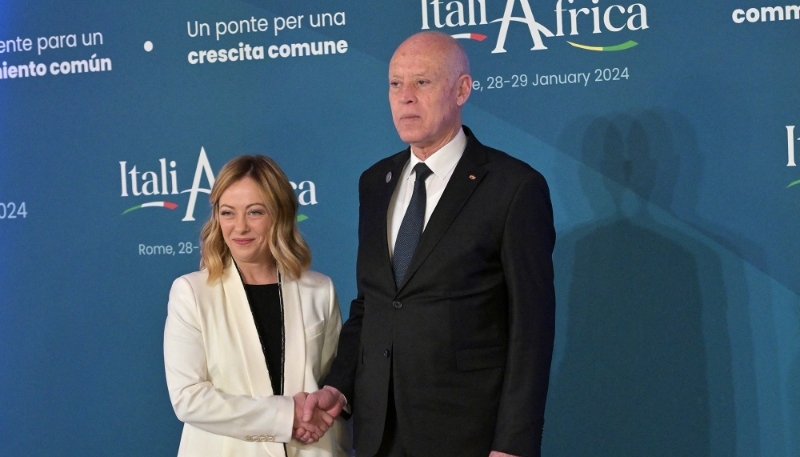 Giorgia Meloni accueille Kaïs Saïed à la Conférence internationale Italie-Afrique, le 29 janvier 2024, à Rome.
