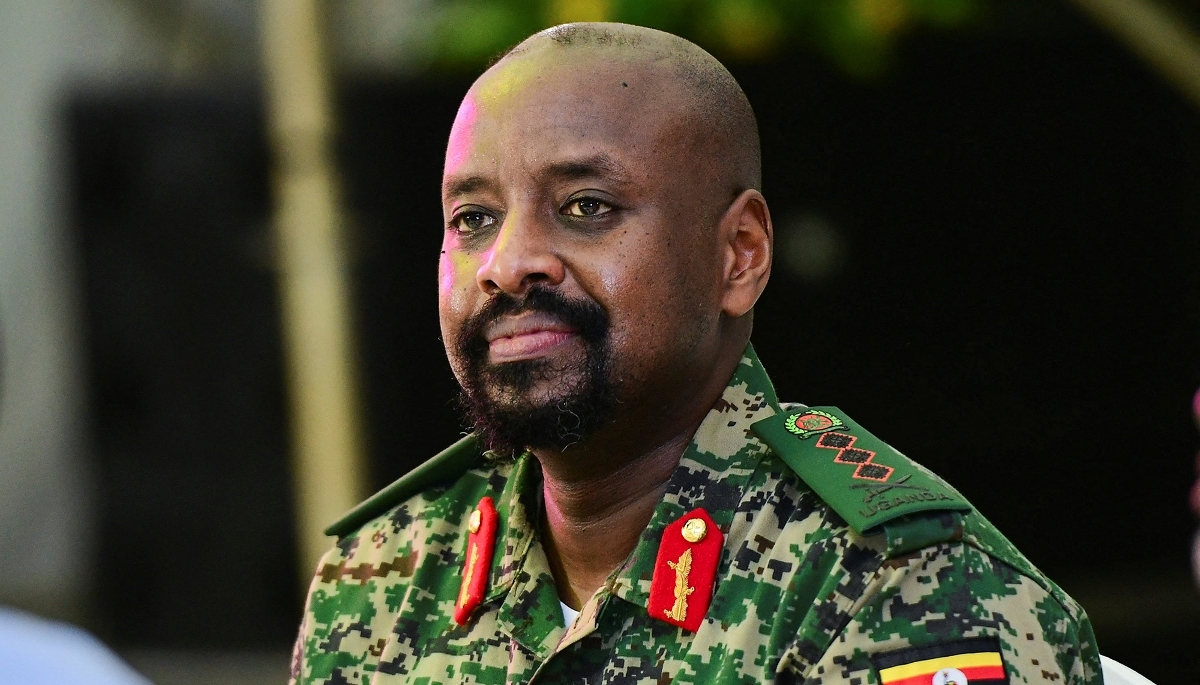 Muhoozi Kainerugaba, fils du président ougandais Yoweri Museveni, à Entebbe, en Ouganda, le 7 mai 2022.