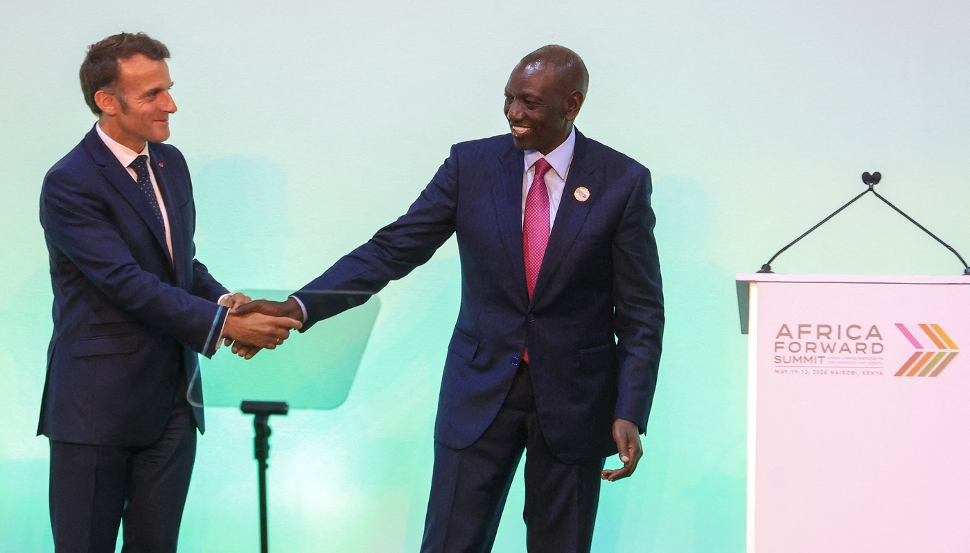 Le président français Emmanuel Macron et son homologue kényan William Ruto, à Nairobi, le 12 mai 2026.