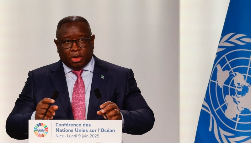 Le président de la Sierra Leone, Julius Maada Bio, à Nice, en France, le 9 juin 2025.