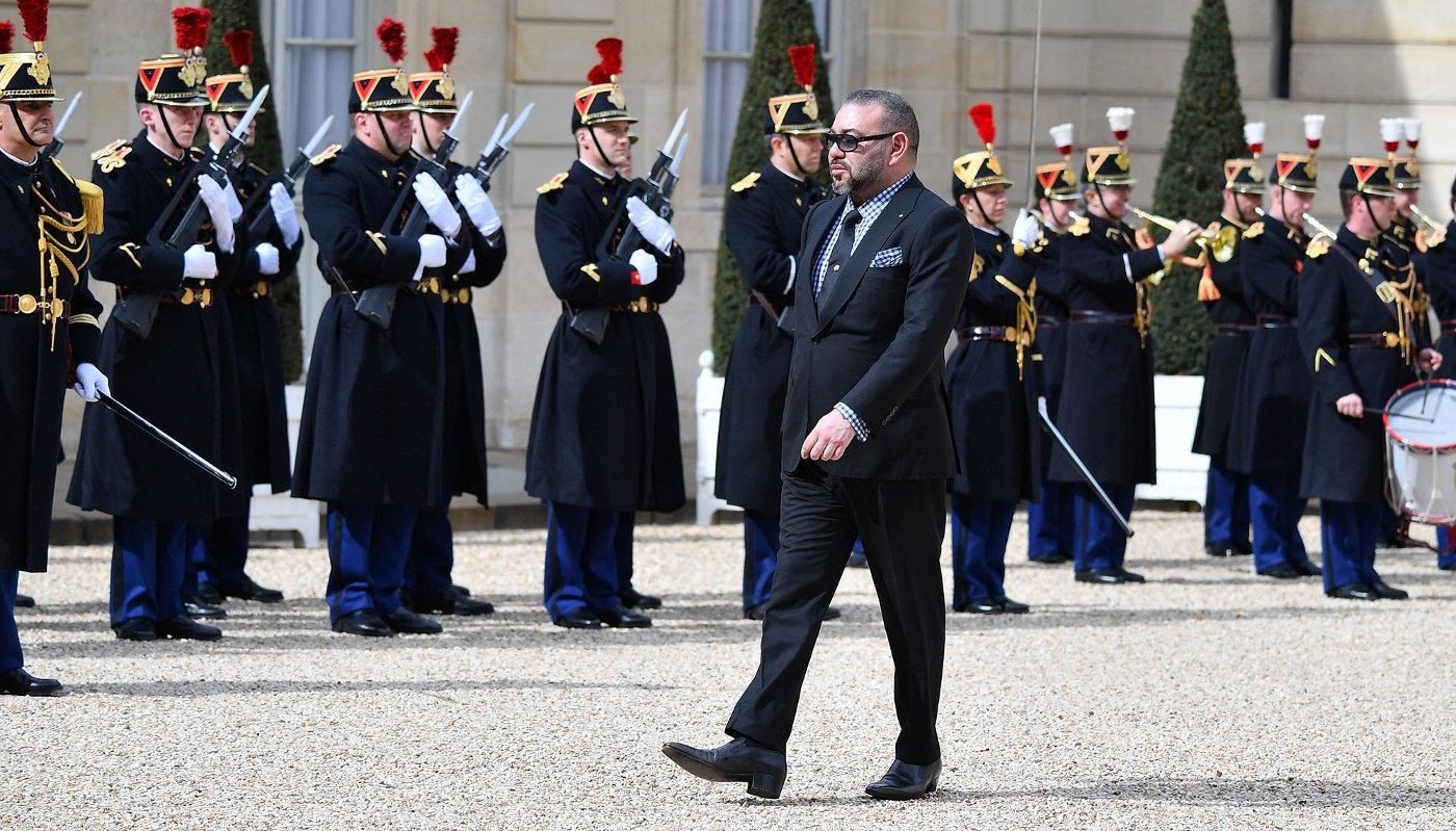 Arrivée du roi Mohammed VI au palais de l'Élysée, à Paris, le 10 avril 2018.