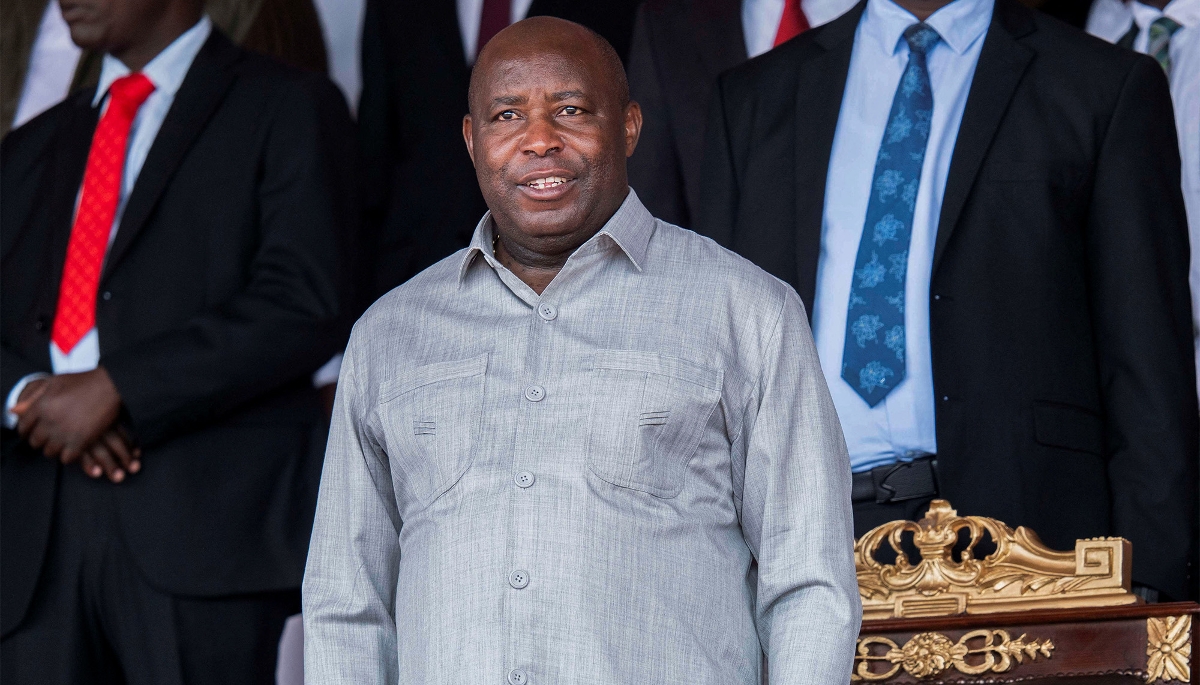 Le président burundais Évariste Ndayishimiye au stade Ingoma, dans la province de Gitega, le 9 mai 2025.