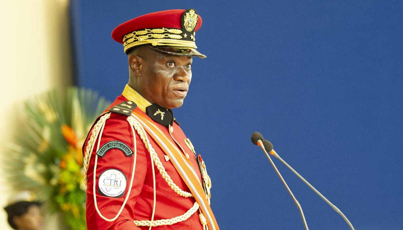 Le président de la transition gabonaise Brice Clotaire Oligui Nguema, à Libreville, le 30 avril 2024.