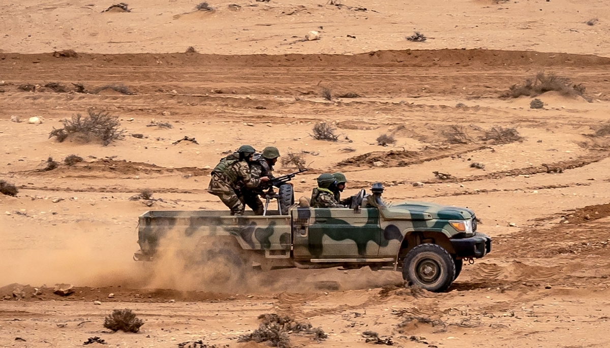 Exercice militaire conjoint américain African Lion avec des membres des Forces armées royales marocaines, dans la région de Tan-Tan, en mai 2024.