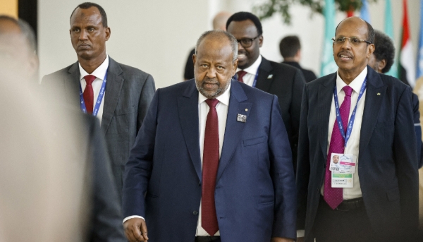 Le président djiboutien Ismail Omar Guelleh lors du Sommet de l'ONU pour le climat, le 1er décembre 2023, à Dubaï.