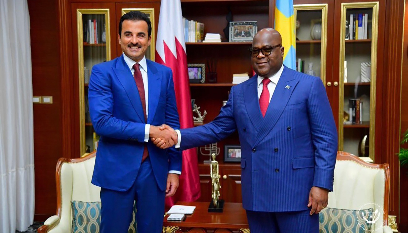 L'émir du Qatar, Tamim bin Hamad Al Thani, et le président congolais, Félix Tshisekedi, à Kinshasa, le 21 novembre 2025.
