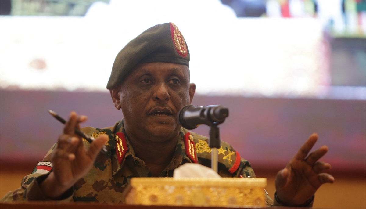 Le chef d'état-major, Yasser al-Atta, à Khartoum, en juin 2019.