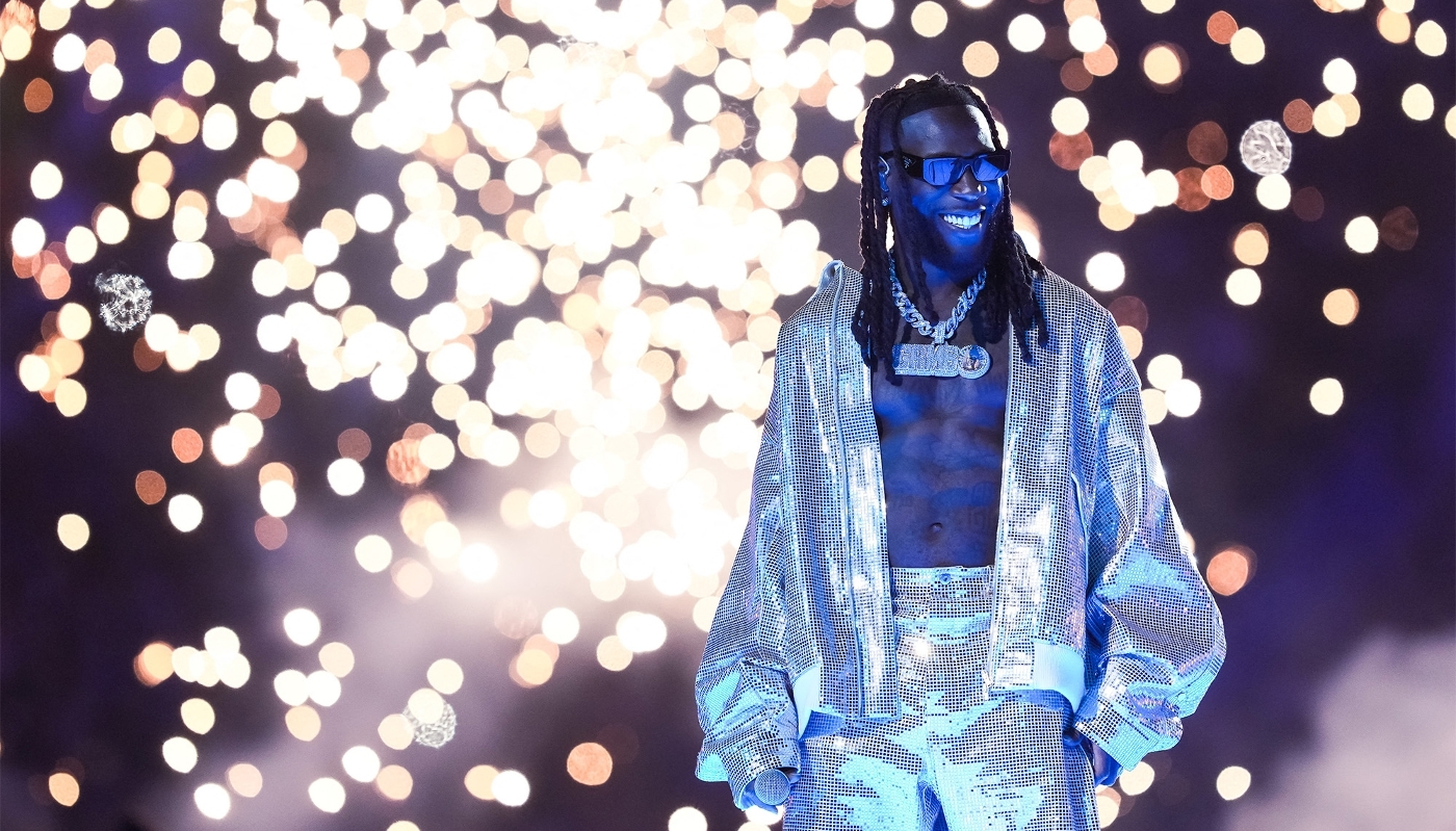 Le chanteur nigérian Damini Ebunoluwa Ogulu, aka Burna Boy, au stade olympique Atatürk, à Istanbul, en Turquie, le 10 juin 2023.