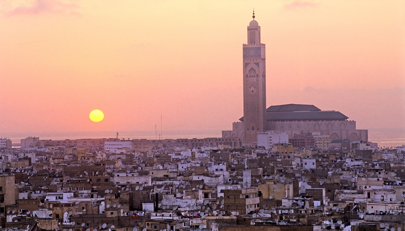 Casablanca et la mosquée Hassan II en arrière-plan, en 2015.
