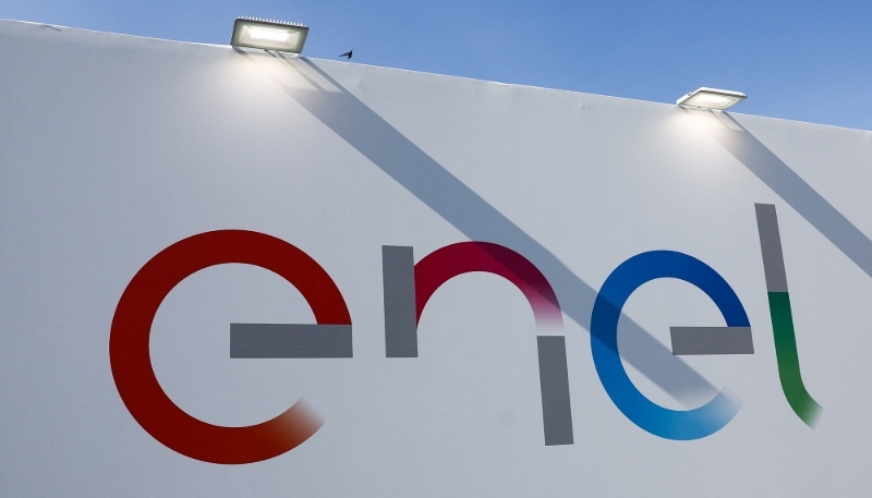 Le logo Enel à Milan, en Italie, le 2 mars 2025.