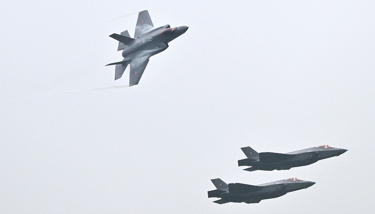 Des avions de combat Lockheed Martin F-35 à la base aérienne militaire de Florennes, en Belgique, le 13 octobre 2025.
