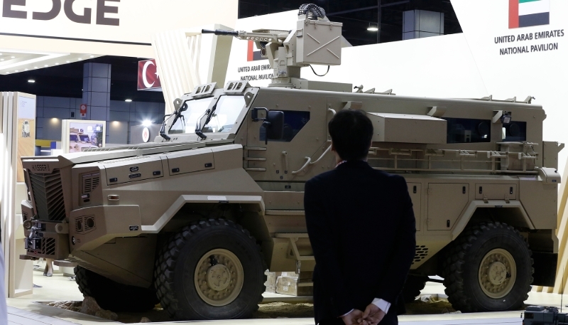 Un blindé émirien Kasser II au salon Defense and Security 2023, à Bangkok, le 6 novembre 2023.