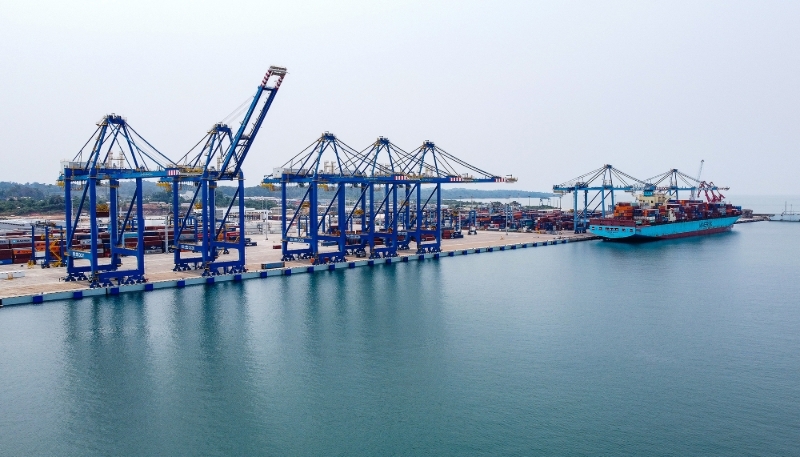 Vue aérienne du port en eau profonde de Kribi, dans le sud du Cameroun, le 21 février 2025.
