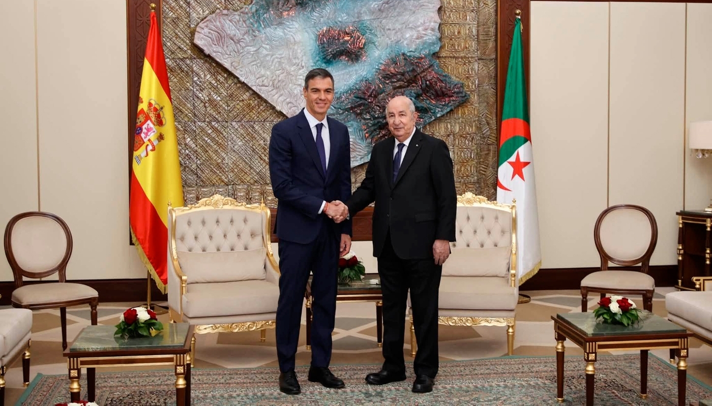 Le premier ministre espagnol, Pedro Sánchez, et le président algérien, Abdelmadjid Tebboune, à Alger, le 20 juillet 2026.
