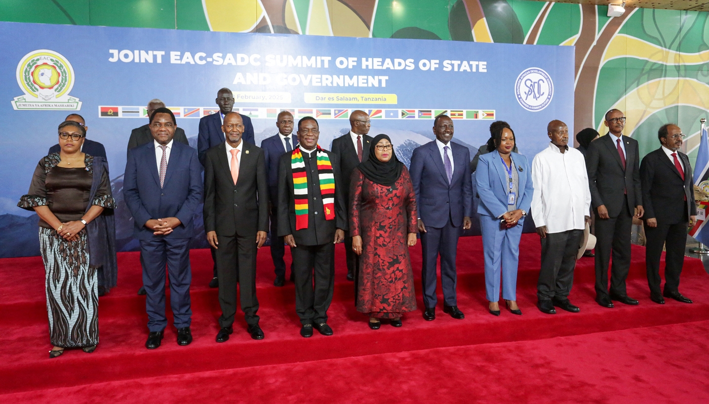 Les chefs d'État et de gouvernement des pays membres de l'East African Community réunis à Dar es-Salam, en Tanzanie, le 8 février 2025.