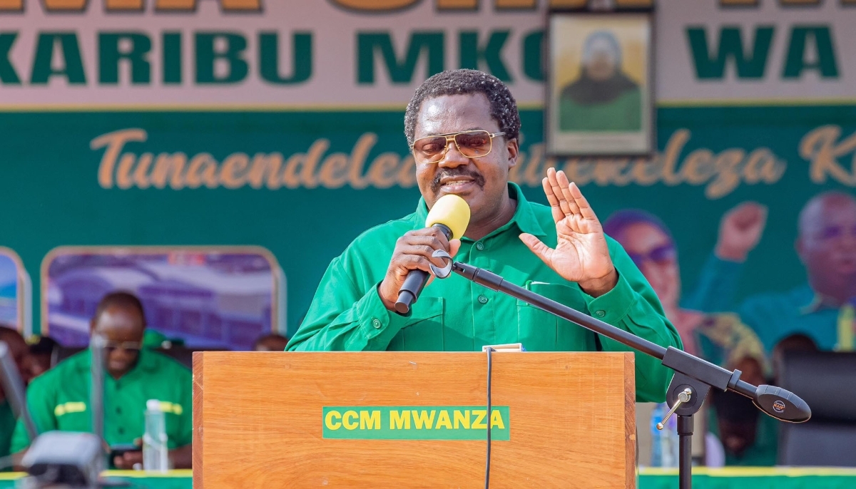 Emmanuel Nchimbi lors d'un meeting du CCM à Mwanza, le 15 août 2024.