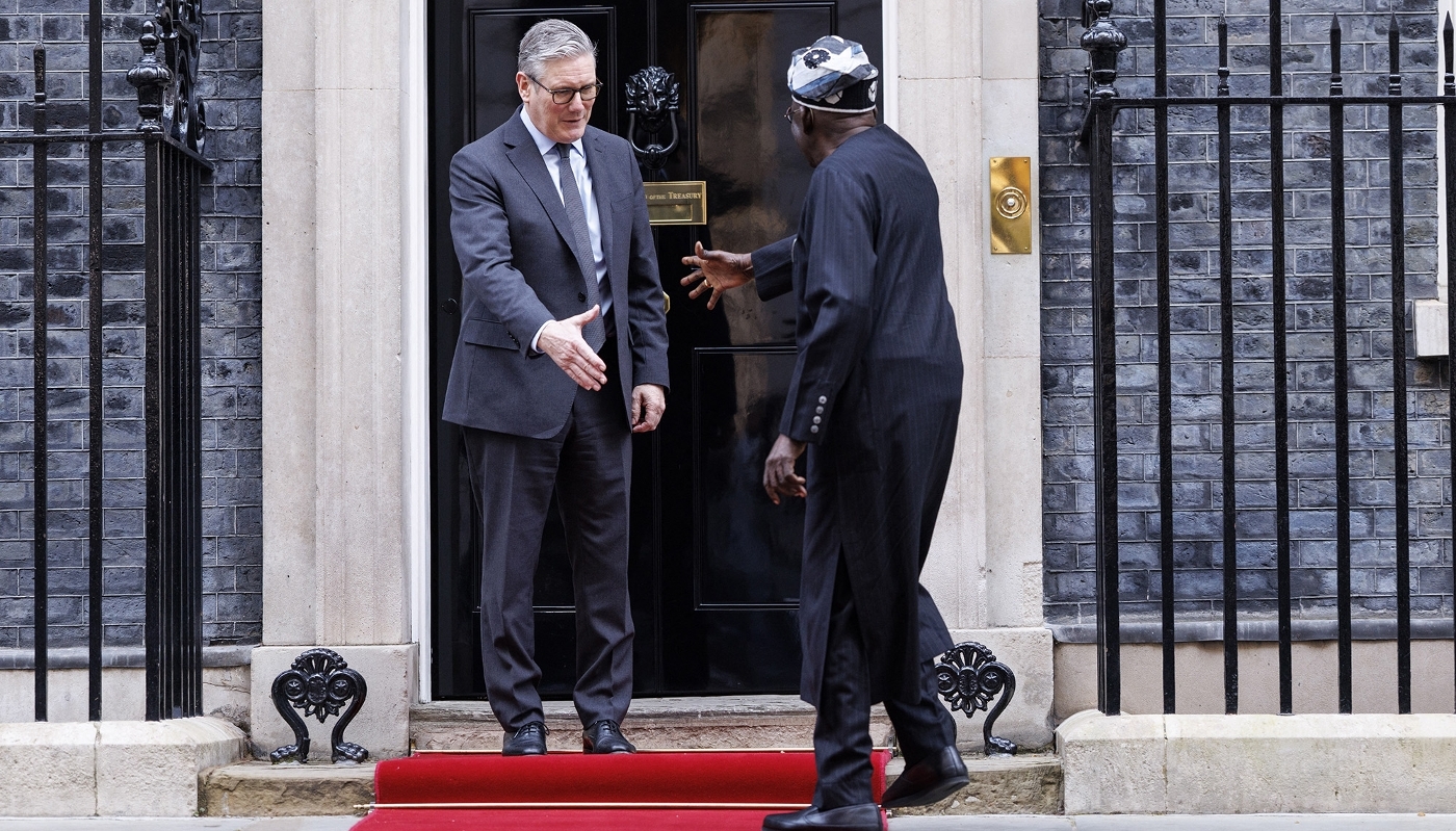 Keir Starmer accueille le président nigérian Bola Tinubu au 10 Downing Street, à Londres, le 19 mars 2026.