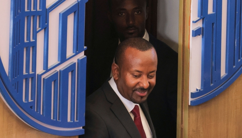 Le premier ministre éthiopien Abiy Ahmed arrive au Parlement à Addis-Abeba, le 20 mars 2025. 