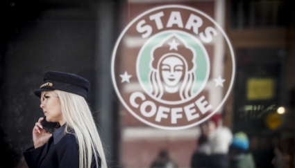Une enseigne 'Stars Coffee', une nouvelle chaîne qui remplace Starbucks, à Moscou, le 5 avril 2023.