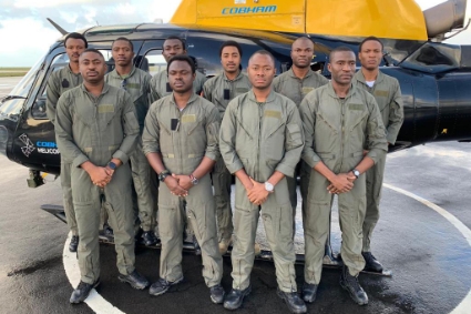Des militaires nigérians entraînés par Cobham Aviation Services.