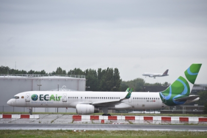 Un avion de la compagnie ECAir à Bruxelles en 2017.