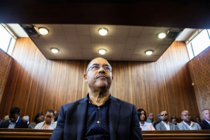 L'ex-ministre des finances mozambicain Manuel Chang, ici face à la justice sud-africaine, en janvier 2019.