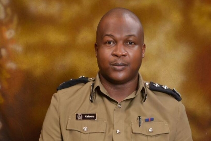 Le commissaire Moses Kafeero Kabugo commande la Kampala Metropolitan Police.