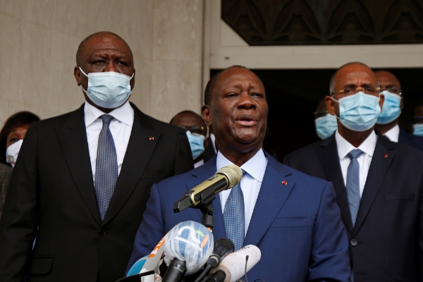 Alassane Ouattara le 24 août, après le dépôt officiel de sa candidature à la Commission électorale indépendante.