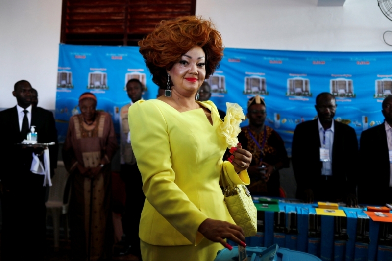Chantal Biya, la première dame, pourrait peser sur la succession de son mari.