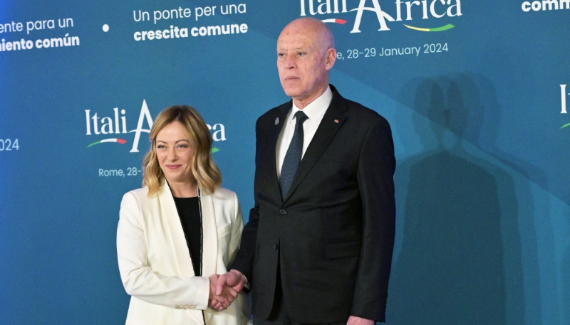 La première ministre italienne, Giorgia Meloni, accueille le président tunisien, Kaïs Saïed, à Rome, le 29 janvier 2024.