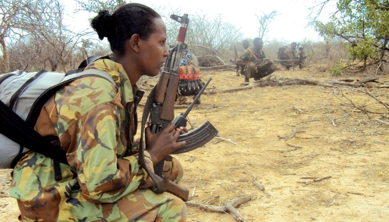 Combattants Oromos près de la ville frontalière de Moyale.