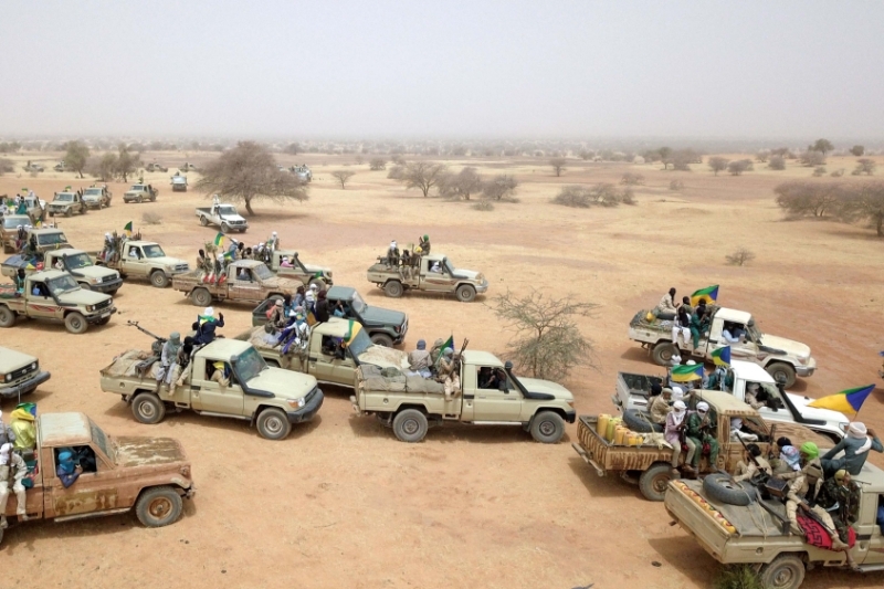 Des militants d'un mouvement politico-militaire touareg au nord du Mali en 2020.