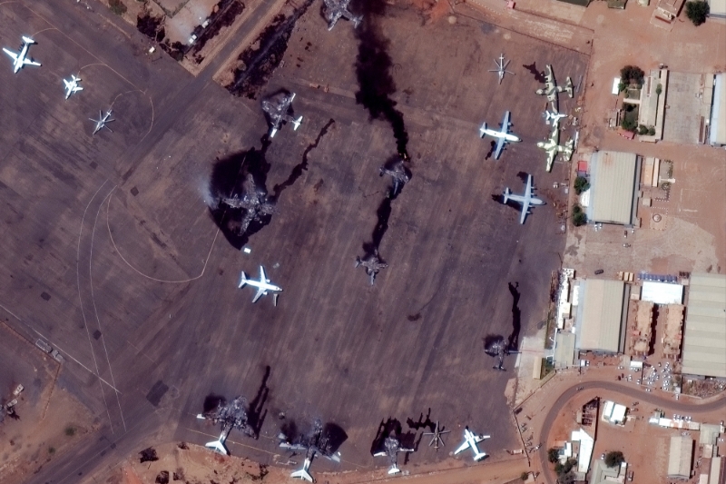 Image satellite de l'aéroport international de Khartoum, le 17 avril 2023.