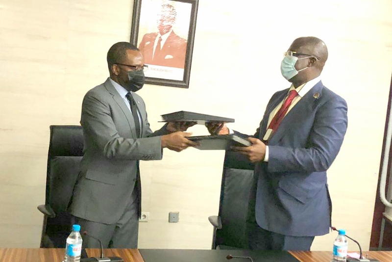 Le ministre équatoguinéen des hydrocarbures Gabriel Obiang Lima et l'envoyé de l'OPEP Timipre Sylva, le 18 février 2021.