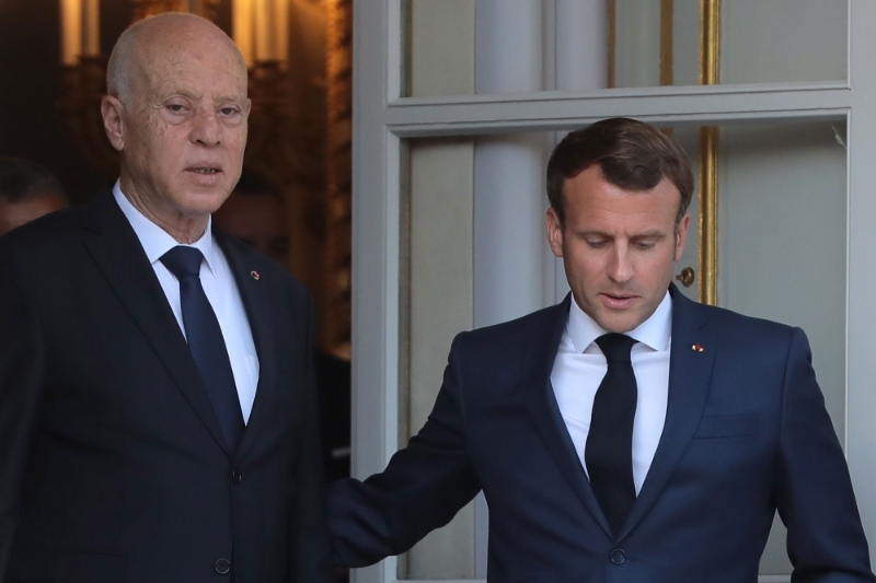 Kaïs Saïed et Emmanuel Macron lors d'une rencontre à L'Elysée en juin 2020.