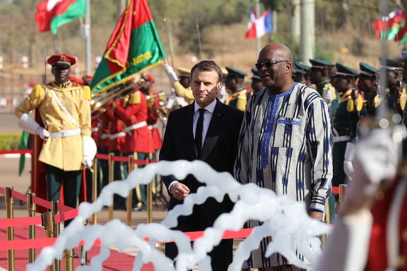 Le président français Emmanuel Macron et Roch Marc Christian Kaboré à Ouagadougou, en novembre 2017.