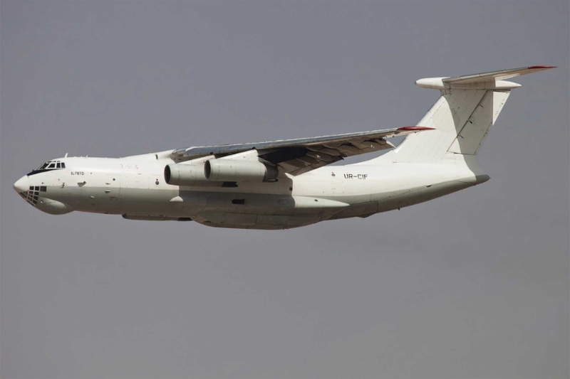 L'un des gros-porteurs Il-76TD de Zetavia ayant livré de l'aide médicale émiratie dans la corne de l'Afrique.