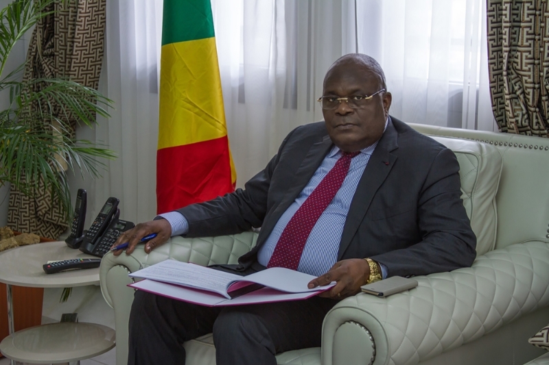 Calixte Nganongo, ministre congolais des finances