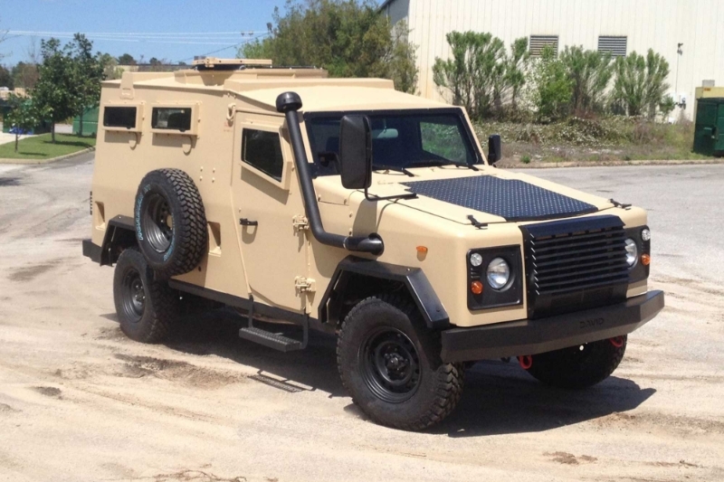 Un véhicule blindé léger (APC) David produit par MDT Armor.