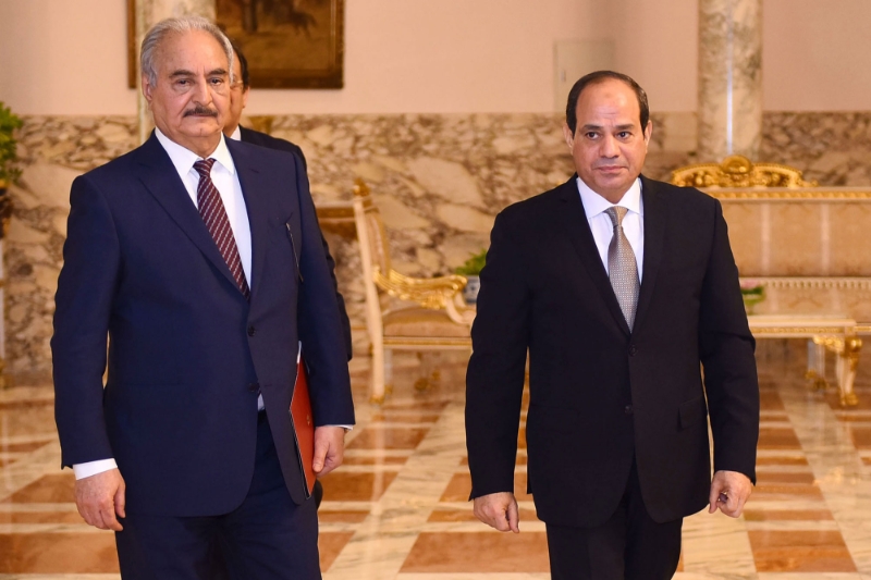 Khalifa Haftar et Abdelfattah al-Sissi, en décembre 2019.