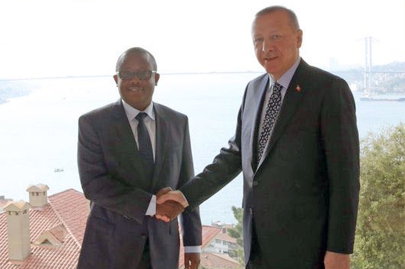 Le président turc Recep Tayyip Erdogan (à droite) et son homologue bissau-guinéen Umaro Sissoco Embalo, en février 2020.