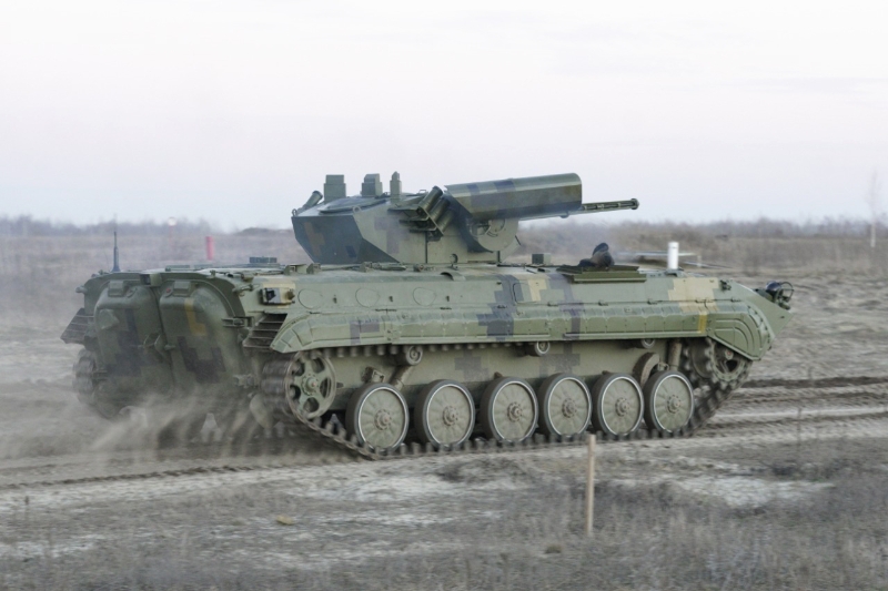 Un char BMP-1 de Techimpex.