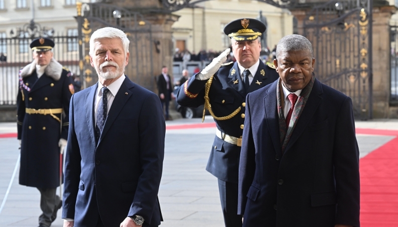 Le chef de l'État tchèque, Petr Pavel, et le président angolais, João Lourenço, à Prague, le 21 février 2024.
