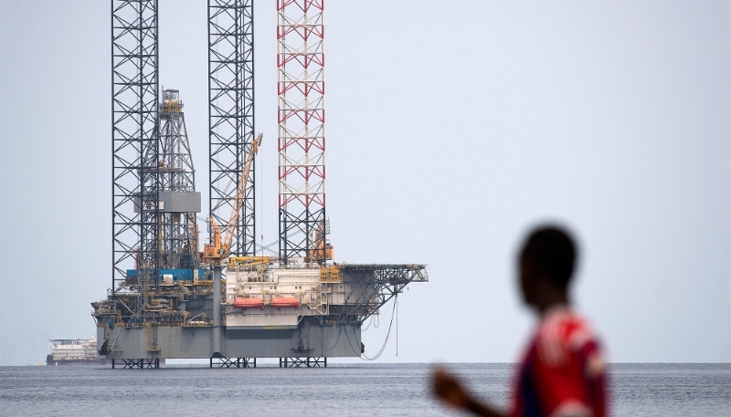 Une plate-forme pétrolière au large de Port-Gentil, au Gabon.
