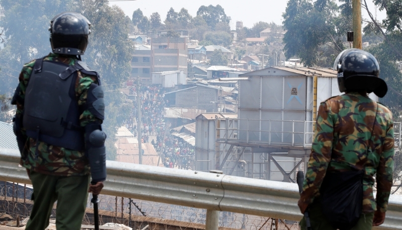 Policiers anti-émeutes à Nairobi le 21 juillet 2023.