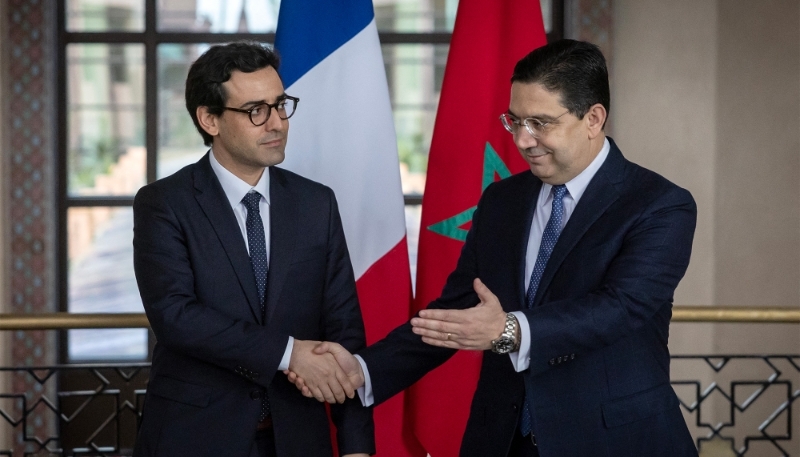 Le ministre français des affaires étrangères, Stéphane Séjourné, et son homologue marocain, Nasser Bourita, à Rabat le 26 février 2024.