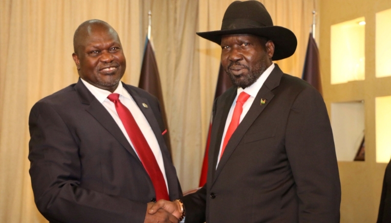 Le premier vice-président du Soudan du Sud, Riek Machar, et le président, Salva Kiir, en 2019.