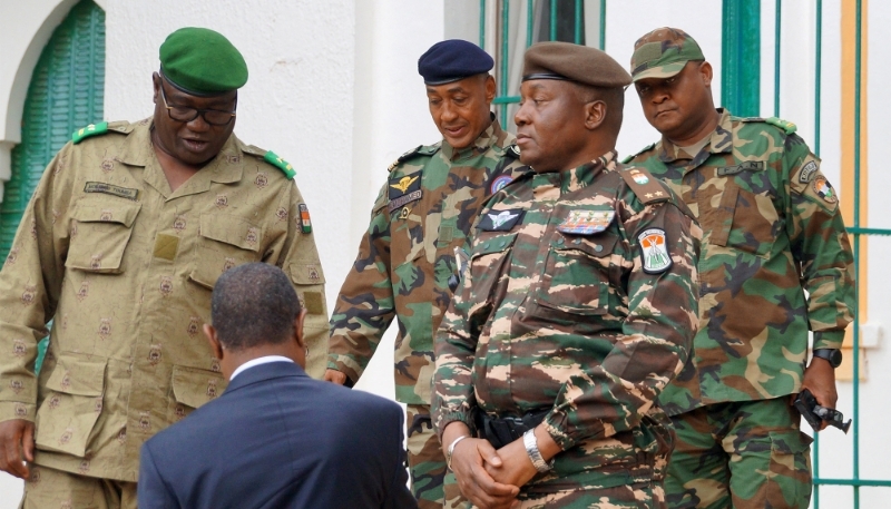 Abdourahamane Tchiani et d'autres commandants de l'armée à Niamey, au Niger, le 28 juillet 2023.