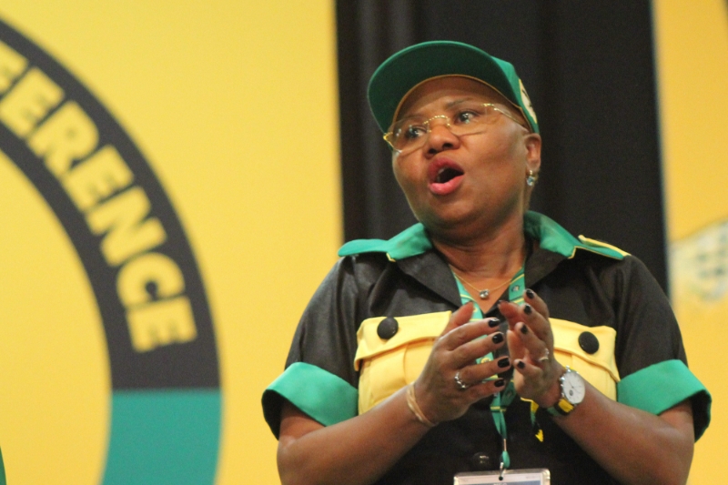Lindiwe Zulu, chairperson du sous-comité sur la politique étrangère de l'ANC.