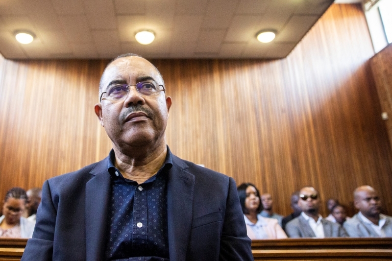 L'ex-ministre mozambicain des finances, Manuel Chang, devant la Cour de Kempton Park, le 8 janvier 2019, en Afrique du Sud.
